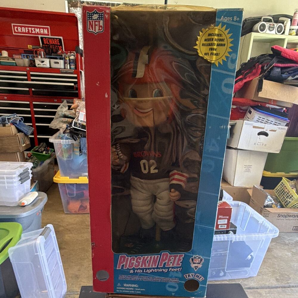 NFL Pigskin Pete & His Lightning Feet Action still makes sounds vintage.